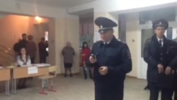 Корреспондентов "Idel.Реалии" удерживали на избирательном участке Корреспондентов "Idel.Реалии" удерживали на избирательном участке