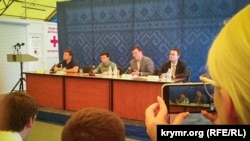 Владимир Зеленский в сервисной зоне КПВВ «Чонгар», 13 июля 2019 год