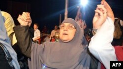 Мисри-- Наджла ГIали МахIмуд--Мисрилъул президентасул лъади, росасул рищиязул кампаниялъул заманалда, Каир, 12Май2012