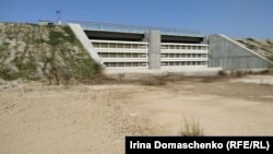 Дамба на Северо-Крымском канале в Херсоне