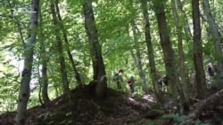 Дойти до Голубого озера: туристическими тропами Крыма (видео) Дойти до Голубого озера: туристическими тропами Крыма (видео)