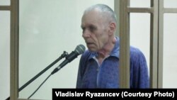 Олексій Сизонович на одному із засідань суду в Ростові, Росія