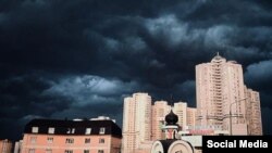 Були підтоплені паркінги, підземні переходи, підвальні і напівпідвальні приміщення, дороги. Ілюстративне фото