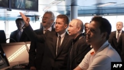 Президент Росії Володимир Путін і керівник «Газпрому» Олексій Міллер на запуску будівництва «Турецького потоку», 23 червня 2017 року