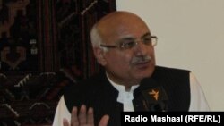 د عوامي نشنل ګوند مرکزي جنرل سیکرټري میا افتخار حسېن دا خبره  د اپرېل پر اتمه په چارسده کې خبري غونډې ته په وینا کې کړې ده.