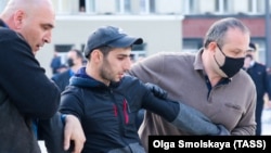 Задержания митингующих на площади Свобода во Владикавказе