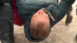 «Я навіть не встиг в пікет стати» – у Росії затримали активістів проти змін до Конституції «Я навіть не встиг в пікет стати» – у Росії затримали активістів проти змін до Конституції