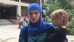 «Можно было только увидеться»: жена фигуранта «дела Хизб ут-Тахрир» о суде над ним (видео) «Можно было только увидеться»: жена фигуранта «дела Хизб ут-Тахрир» о суде над ним (видео)