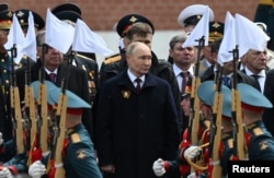 Президент России Владимир Путин во время военного парада. Москва, 9 мая 2024 года