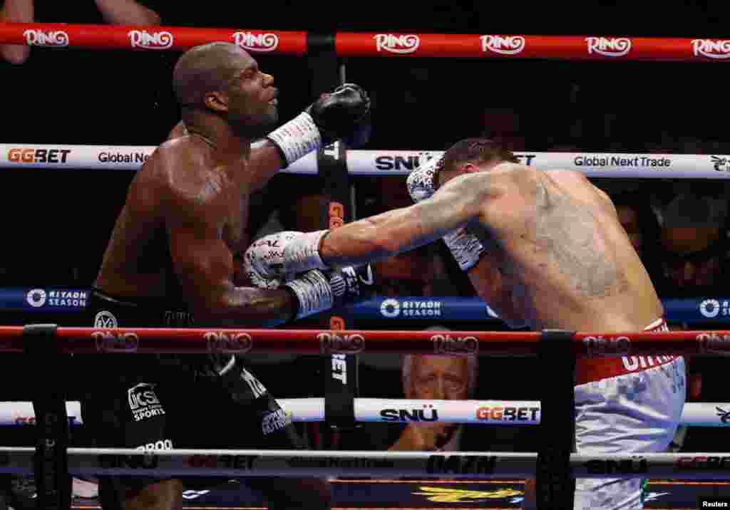 Usik je 19. jula na stadionu Wembley u Londonu nokautirao Daniela Duboisa u petoj rundi i upisao 24. pobjedu u profesionalnoj karijeri. Pobjedom je zaradio 114 miliona eura što predstavlja jednu od najvećih nagrada u historiji boksa. Kao i u prvom meču 2023. godine, Usik je prekidom pobijedio ovog britanskog boksera i opet ujedinio četiri velike titule.