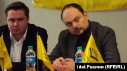 Дмитрий Семёнов и заместитель председателя федерального совета "Открытой России" Владимир Кара-Мурза младший