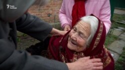 Зустріч через 80 років: історія врятованої у Голодомор – відео Зустріч через 80 років: історія врятованої у Голодомор – відео