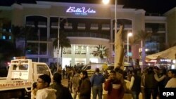 У отеля Bella Vista после нападения