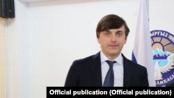 Після початку повномасштабного вторгнення РФ в Україну Кравцов потрапив під санкції ЄС, США, Великобританії та інших країн