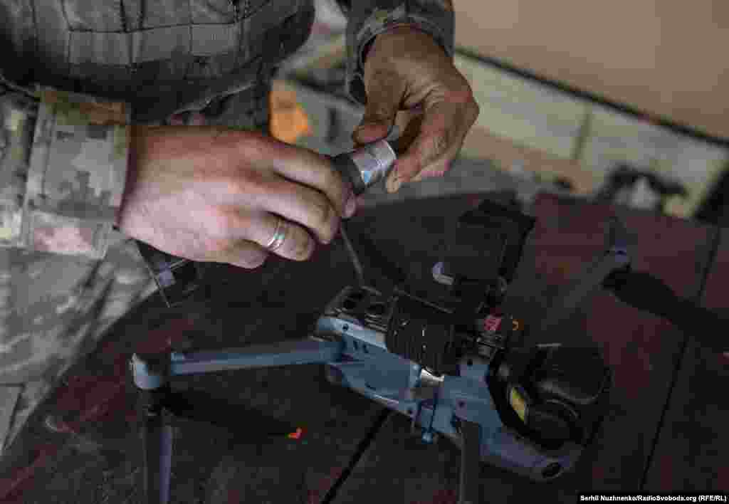 «Ніч на ніч не приходиться. Інколи граната за гранатою, а інколи всю ніч у холосту» – кажуть аеророзвідники