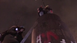 Пам'ятник Леніну зруйновано Пам'ятник Леніну зруйновано