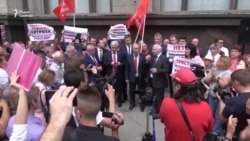 Госдума в первом чтении одобрила повышение пенсионного возраста Госдума в первом чтении одобрила повышение пенсионного возраста