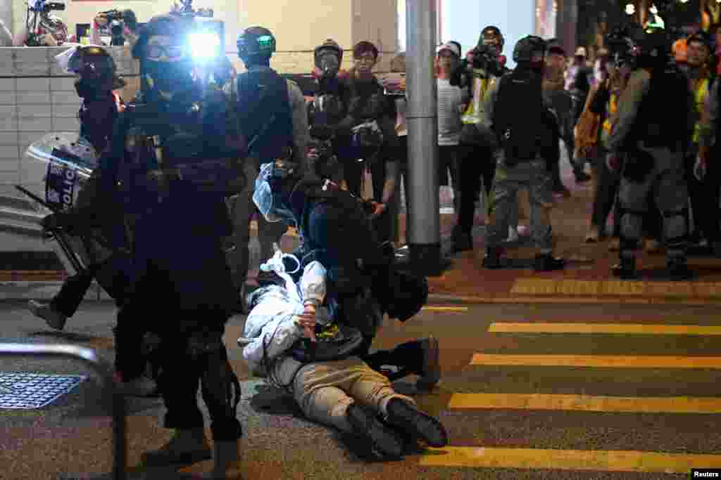 Під юрисдикцію Пекіна колишня британська колонія перейшла в 1997 році