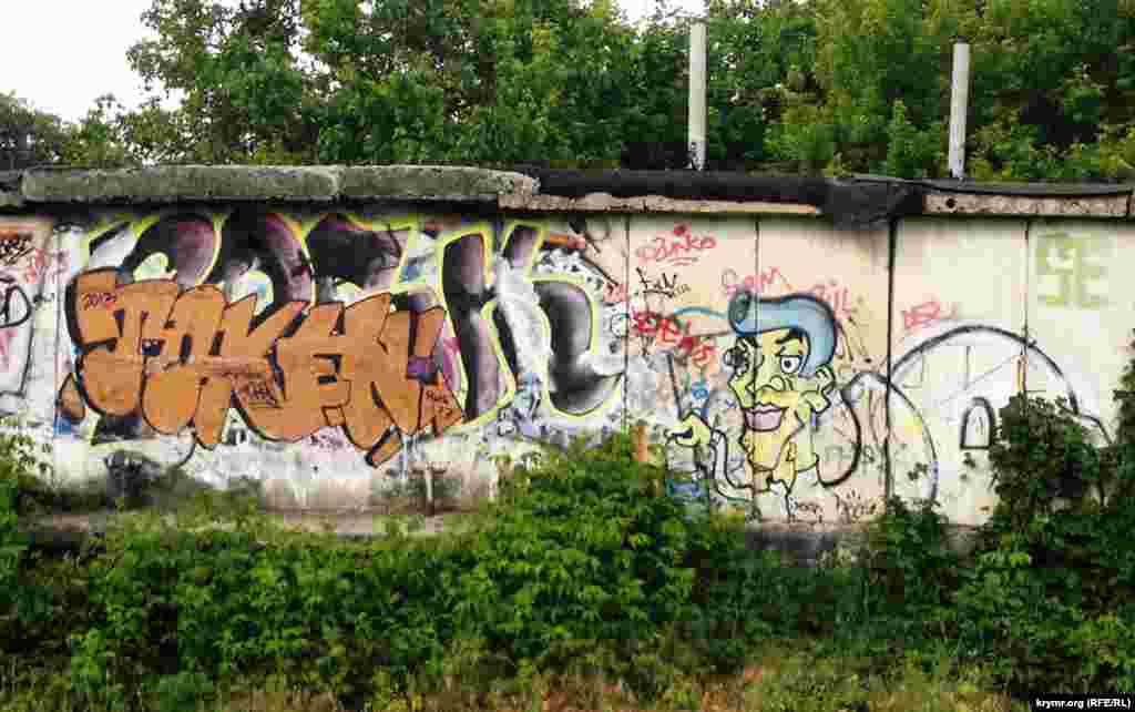 Блондинки – обязательный сюжет на многих рисунках