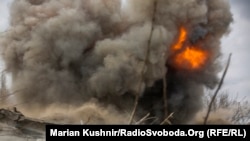 «Здесь каждый день, как день рождения»: война под Шумами на Донбассе (фотогалерея)