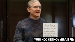 Пол Вілан під час засідання суду в Москві, червень 2020 року. Провину він не визнав