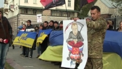 Stop Putin's War: у Києві протестували проти агресії Росії в Криму і на Донбасі (відео) Stop Putin's War: у Києві протестували проти агресії Росії в Криму і на Донбасі (відео)