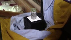 Землю з могили Євгена Коновальця передали до українського музею (відео) Землю з могили Євгена Коновальця передали до українського музею (відео)