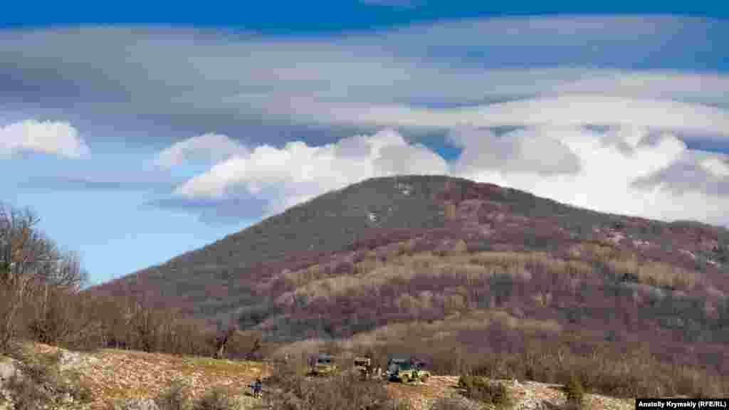 Самая высокая из пяти вершин массива Бойка – Сотира (1172 метра)