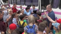 Токсичні викиди у Криму: дітей вивозять із Армянська – відео Токсичні викиди у Криму: дітей вивозять із Армянська – відео