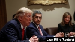 Дональд Трамп на заседании рабочей группы Белого дома по коронавирусу