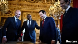 (Зліва-направо) Міністр закордонних справ Франції Жан-Ноель Барро, міністр закордонних справ Великої Британії Девід Леммі, держсекретар США Марко Рубіо, політичний директор Міністерства закордонних справ Німеччини Ґюнтер Сауттер на нещодавній зустрічі в Парижі