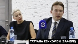 Марія Колеснікова і Максим Знак