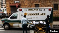 Госпіталізація хворого у Нью-Йорку