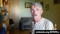 Один із нових фігурантів списку політв’язнів Володимир Цурпанов. Він засуджений до трьох років позбавлення волі за «образу судді або народного засідателя»