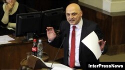 Opposition legislator Jondi Baghaturia's comments drew the ire of fellow deputy Azer Suleimanov, an ethnic Azeri.