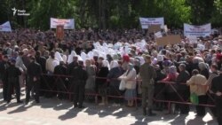 «Ми представляємо тисячі «русских»... Російську православну церкву» – учасниця мітингу УПЦ (МП) (відео) «Ми представляємо тисячі «русских»... Російську православну церкву» – учасниця мітингу УПЦ (МП) (відео)