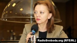 Ірина Халупа в офісі корпорації Радіо Вільна Європа / Радіо Свобода, яка на той була заступницею директора Української редакції Радіо Свобода. Прага, 20 березня 2007 року