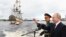 Путин и Шойгу на морском военном параде в Санкт-Петербурге в 2021 году