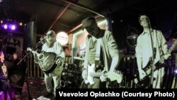 Концерт группы "Инструкция по выживанию" в Омске, май 2018