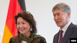 Раїса Атамбаєва заявила, що проти її сім’ї і соратників колишнього президента «йде масове гоніння»