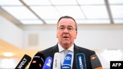 Борис Пісторіус зазначив, що він налаштований оптимістично щодо надання нового пакету допомоги Україні