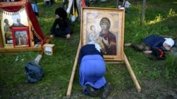 Лицом к событию. Жизнь без царя Лицом к событию. Жизнь без царя