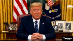 Дональд Трамп обращается к стране