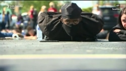 SAD: Protesti zbog ubistva Georga Floyda ne jenjavaju SAD: Protesti zbog ubistva Georga Floyda ne jenjavaju