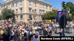 Stotine građana na barikadi u Zemunu, 30. jun 2025.