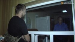 У Херсоні виник конфлікт між «Правим сектором» і міліцією У Херсоні виник конфлікт між «Правим сектором» і міліцією