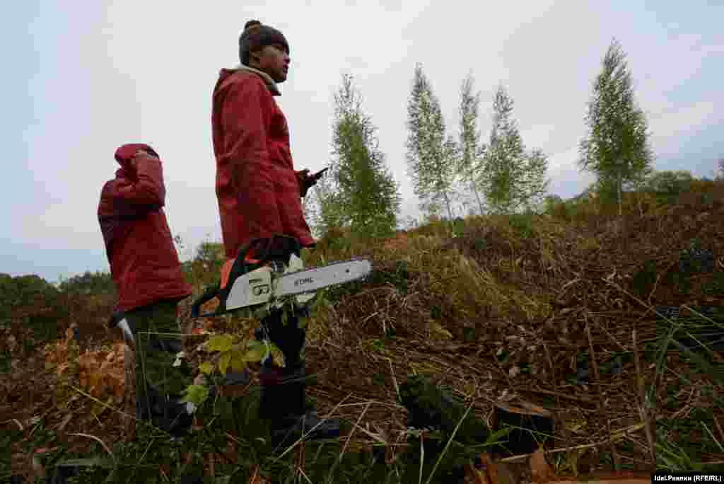 При слове "полиция" гастарбайтеры заметно ускоряют шаг