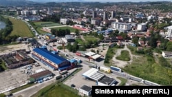 Kamioni blokiraju saobraćajnicu kod Doboja, sjeverna Bosna, 2. septembar 2025.