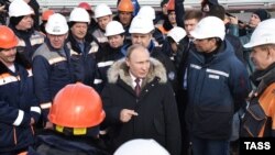 Владимир Путин на строительстве Керченского моста, 14 марта 2018 год