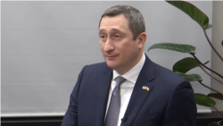 Повернення біженців, мобілізація, job-центри за кордоном та українська освіта в Польщі. Основні тези міністра нац'єдності (відео) Повернення біженців, мобілізація, job-центри за кордоном та українська освіта в Польщі. Основні тези міністра нац'єдності (відео)